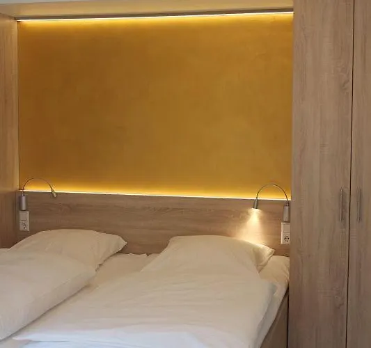 Hotel Burghotel Schoene Aussicht Bauer Gmbh