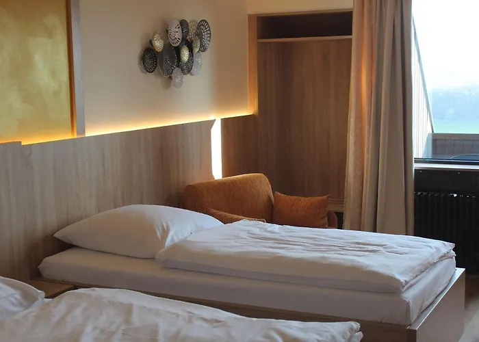 Burghotel Schoene Aussicht Bauer Gmbh *